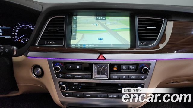 Genesis G80 2018 — photo 15