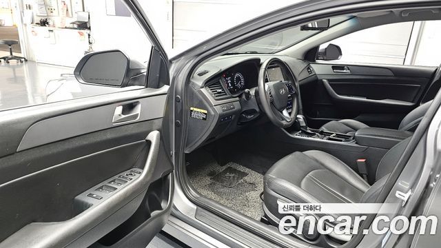 Hyundai Sonata 2018 — photo 10