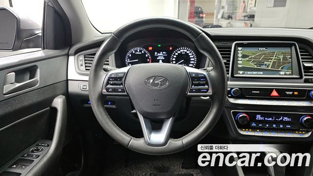 Hyundai Sonata 2018 — photo 13