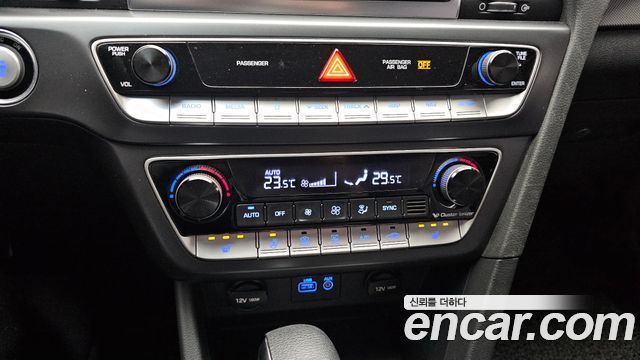 Hyundai Sonata 2018 — photo 18