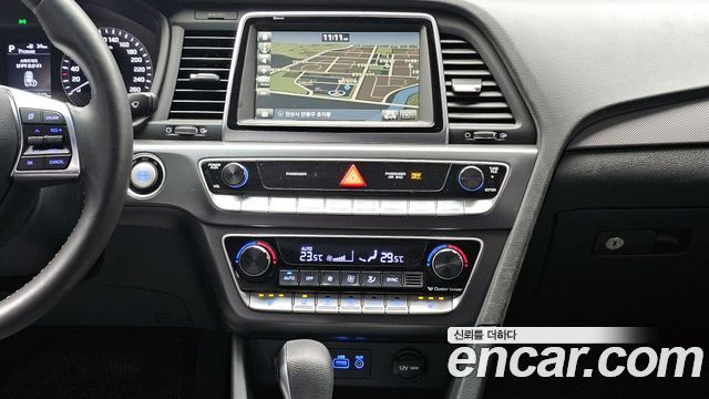 Hyundai Sonata 2018 — photo 20