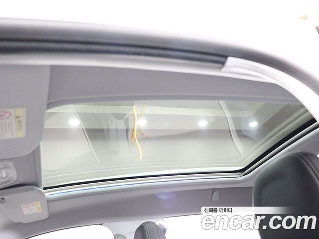 Peugeot 2008 2015 — photo 13