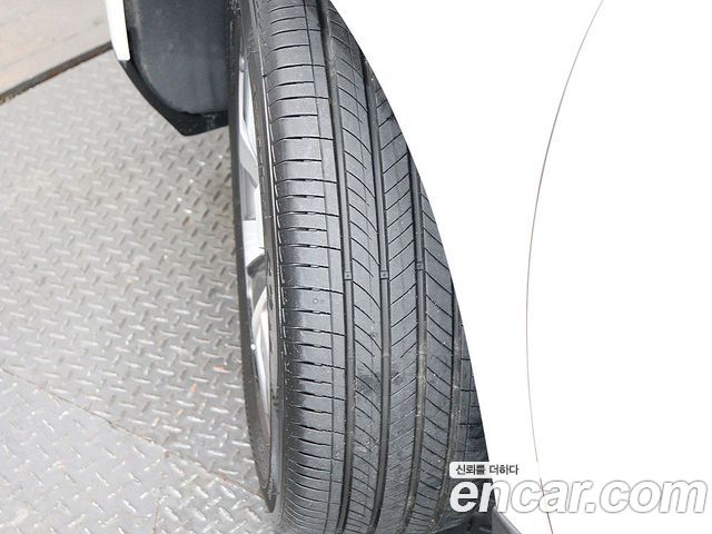 Peugeot 2008 2015 — photo 19