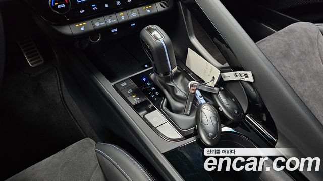 Hyundai AVANTE 2025 — photo 9