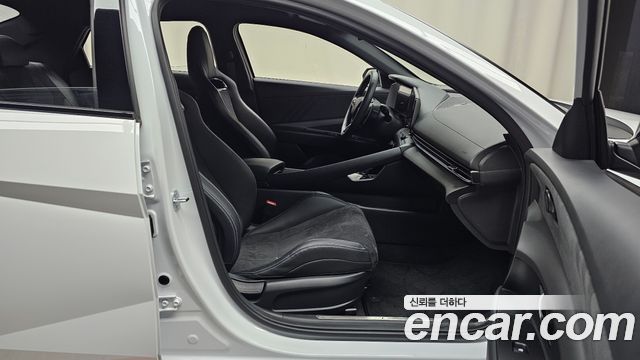 Hyundai AVANTE 2025 — photo 11