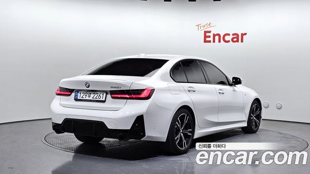 BMW 3-Series 2023 — photo 2