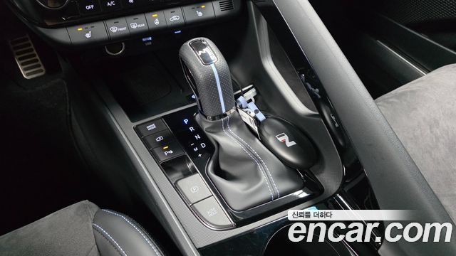 Hyundai AVANTE 2025 — photo 9