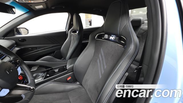 Hyundai AVANTE 2025 — photo 18