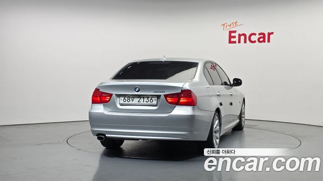 BMW 3-Series 2011 — photo 4