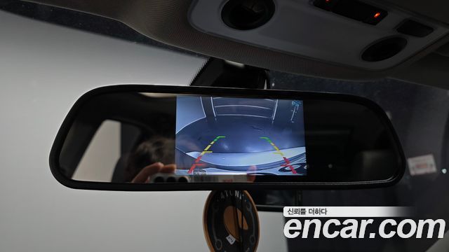BMW 3-Series 2011 — photo 16