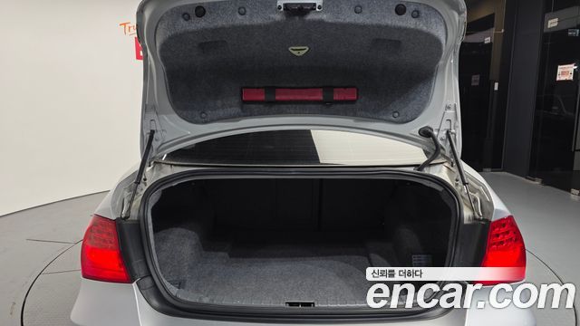 BMW 3-Series 2011 — photo 20
