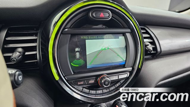 Mini Cooper 2019 — photo 15