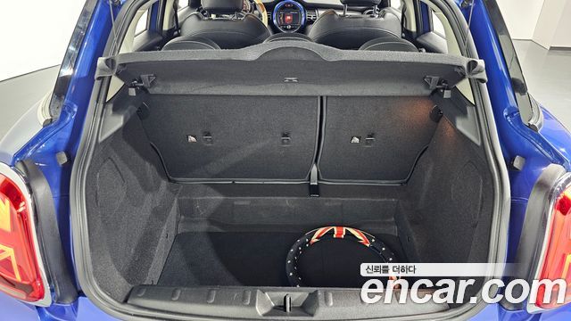 Mini Cooper 2019 — photo 20