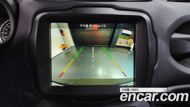 Jeep Renegade 2019 — photo 16