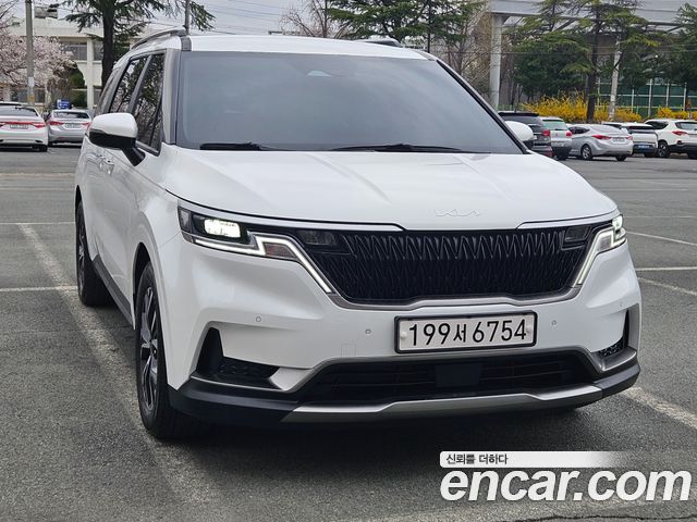 Kia Canival 2022 — photo 2