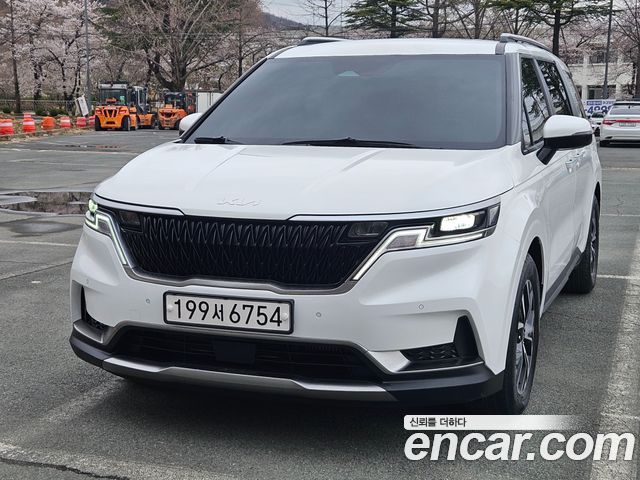 Kia Canival 2022 — photo 3