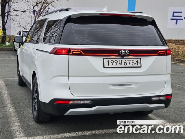 Kia Canival 2022 — photo 5