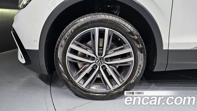 Volkswagen Tiguan 2023 — photo 5