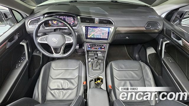 Volkswagen Tiguan 2023 — photo 7
