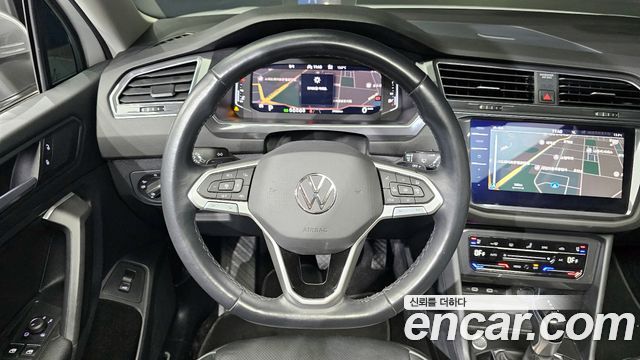 Volkswagen Tiguan 2023 — photo 13