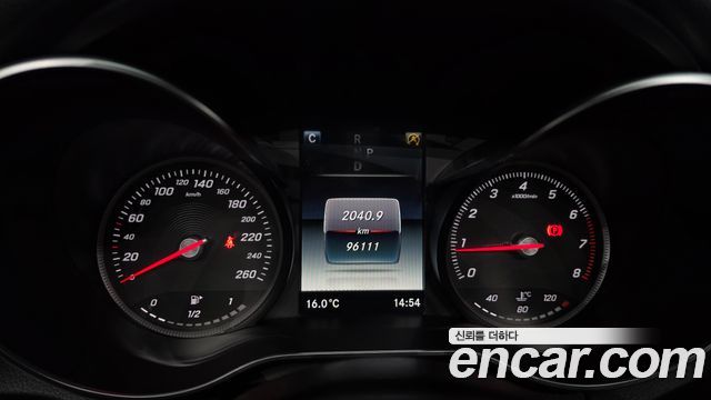 Mercedes-Benz C-Class 2018 — photo 8