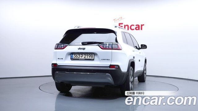 Jeep Cherokee 2021 — photo 4