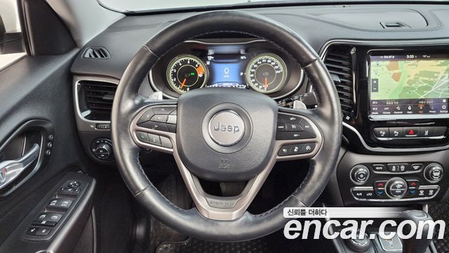 Jeep Cherokee 2021 — photo 13