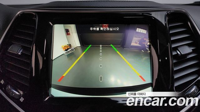 Jeep Cherokee 2021 — photo 15