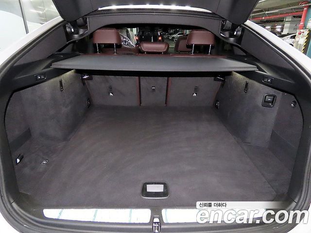 BMW Gran Turismo 2022 — photo 16