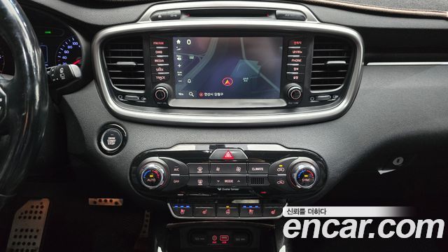 Kia Sorento 2015 — photo 16