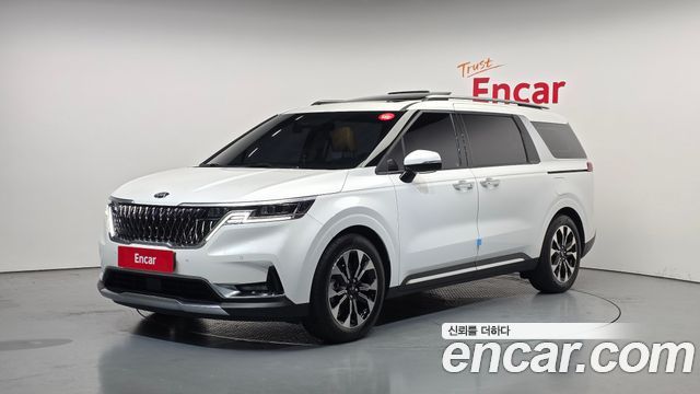 Kia Canival 2021 — photo 1