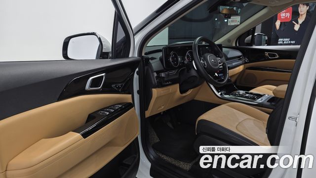 Kia Canival 2021 — photo 10