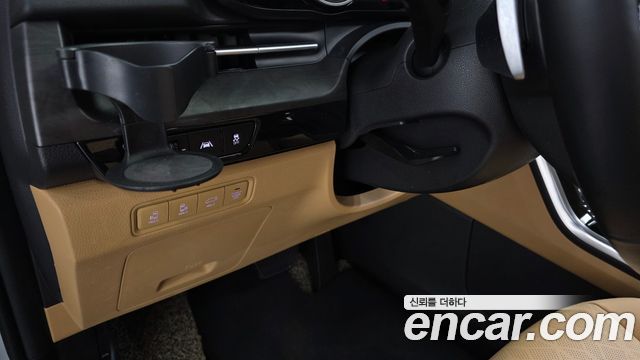 Kia Canival 2021 — photo 14