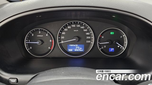 Hyundai Starex 2021 — photo 8