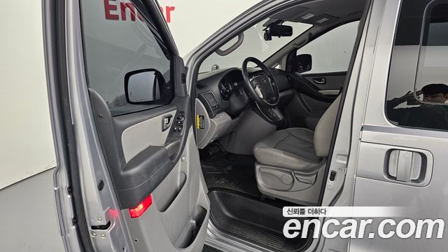 Hyundai Starex 2021 — photo 11