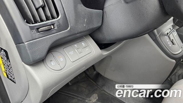 Hyundai Starex 2021 — photo 16