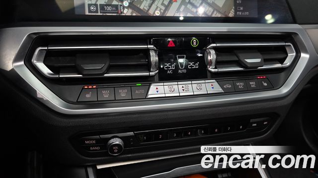 BMW 3-Series 2022 — photo 17