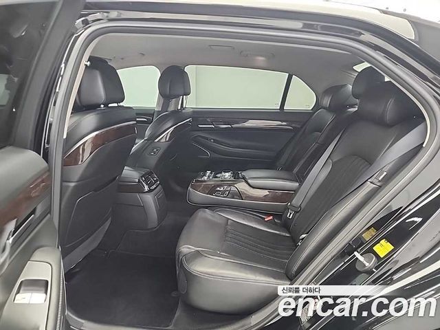 Genesis EQ900 2016 — photo 12