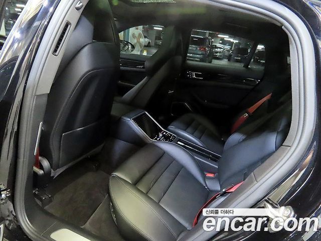 Porsche Panamera 2019 — photo 7
