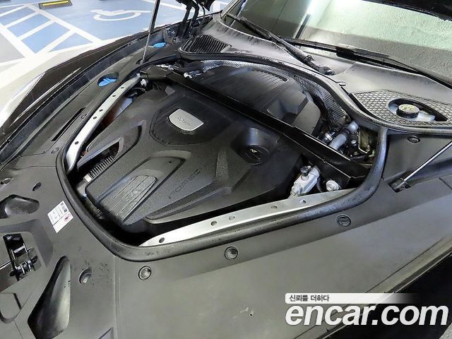 Porsche Panamera 2019 — photo 19