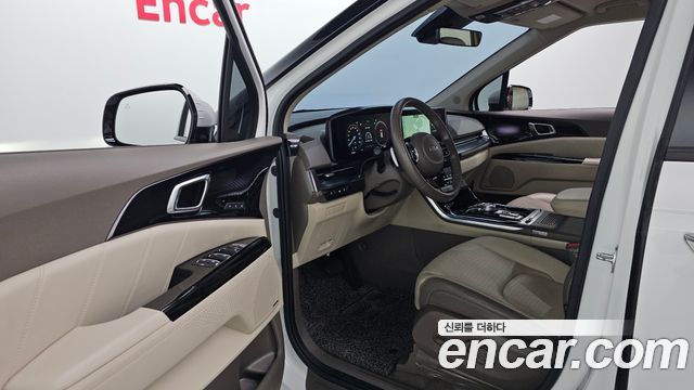 Kia Canival 2022 — photo 10