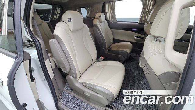 Kia Canival 2022 — photo 13