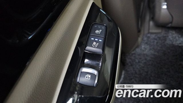 Kia Canival 2022 — photo 18