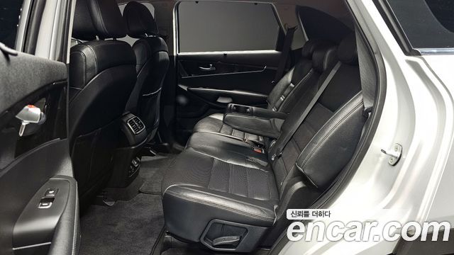 Kia Sorento 2015 — photo 12