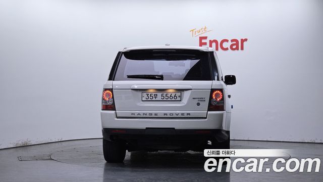 Land Rover Range Rover Sport 2010 — photo 4