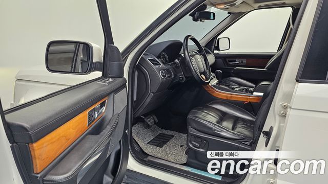 Land Rover Range Rover Sport 2010 — photo 10