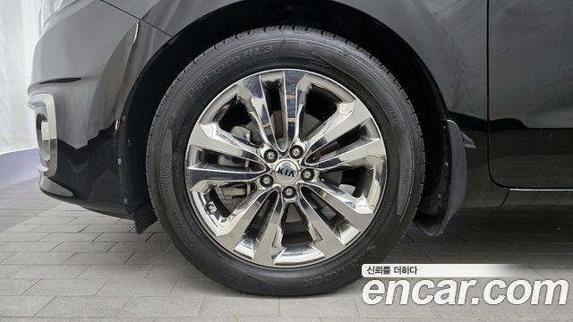 Kia Canival 2017 — photo 5