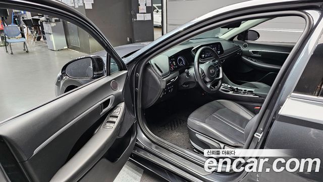Hyundai Sonata 2022 — photo 10