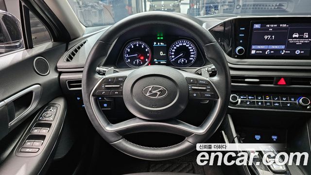 Hyundai Sonata 2022 — photo 14