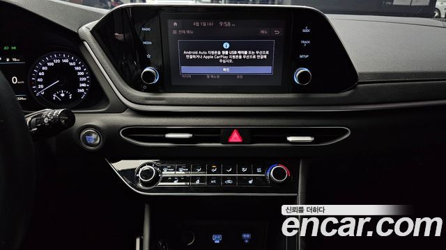 Hyundai Sonata 2022 — photo 15